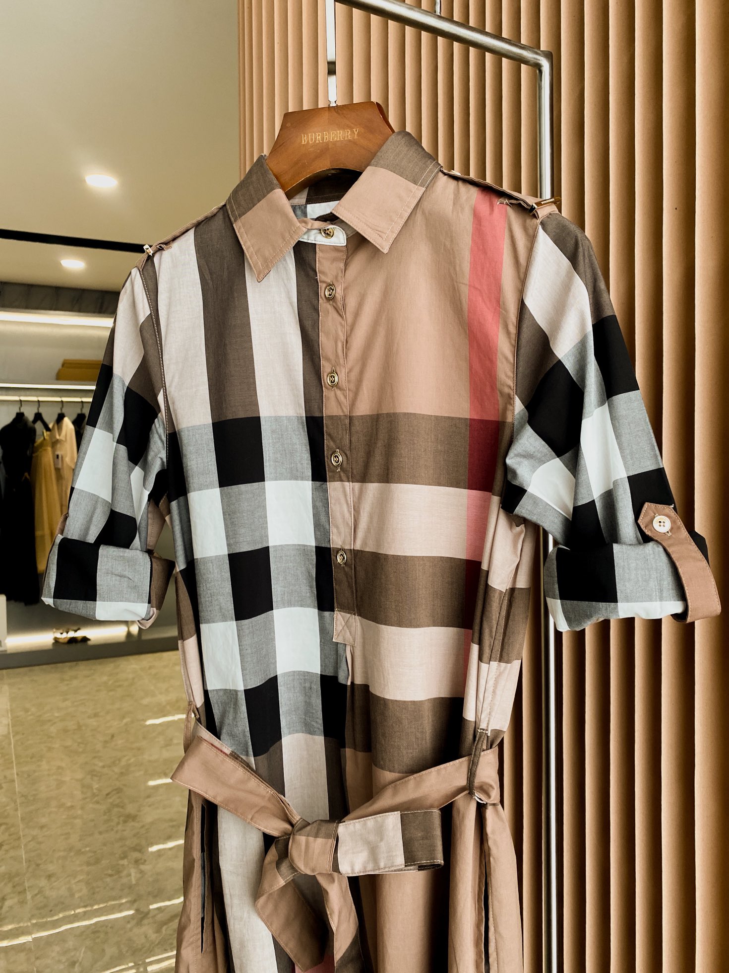 Burberry Vintage Plaid Belt Shirt Dress Classic Fit,Casual Style 5 i1660314999 7028 4
