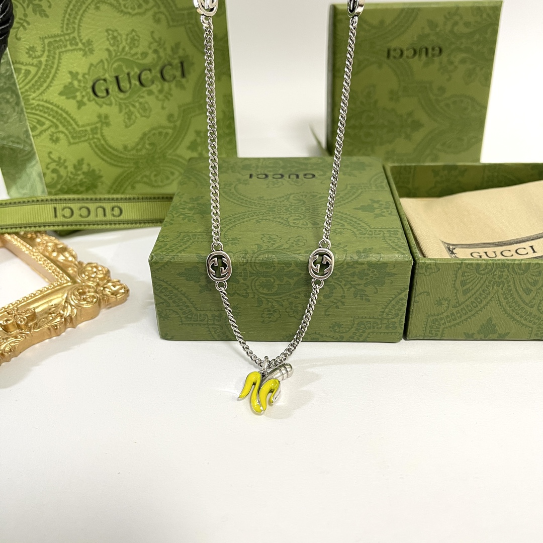 Gucci古驰最新款香蕉项链