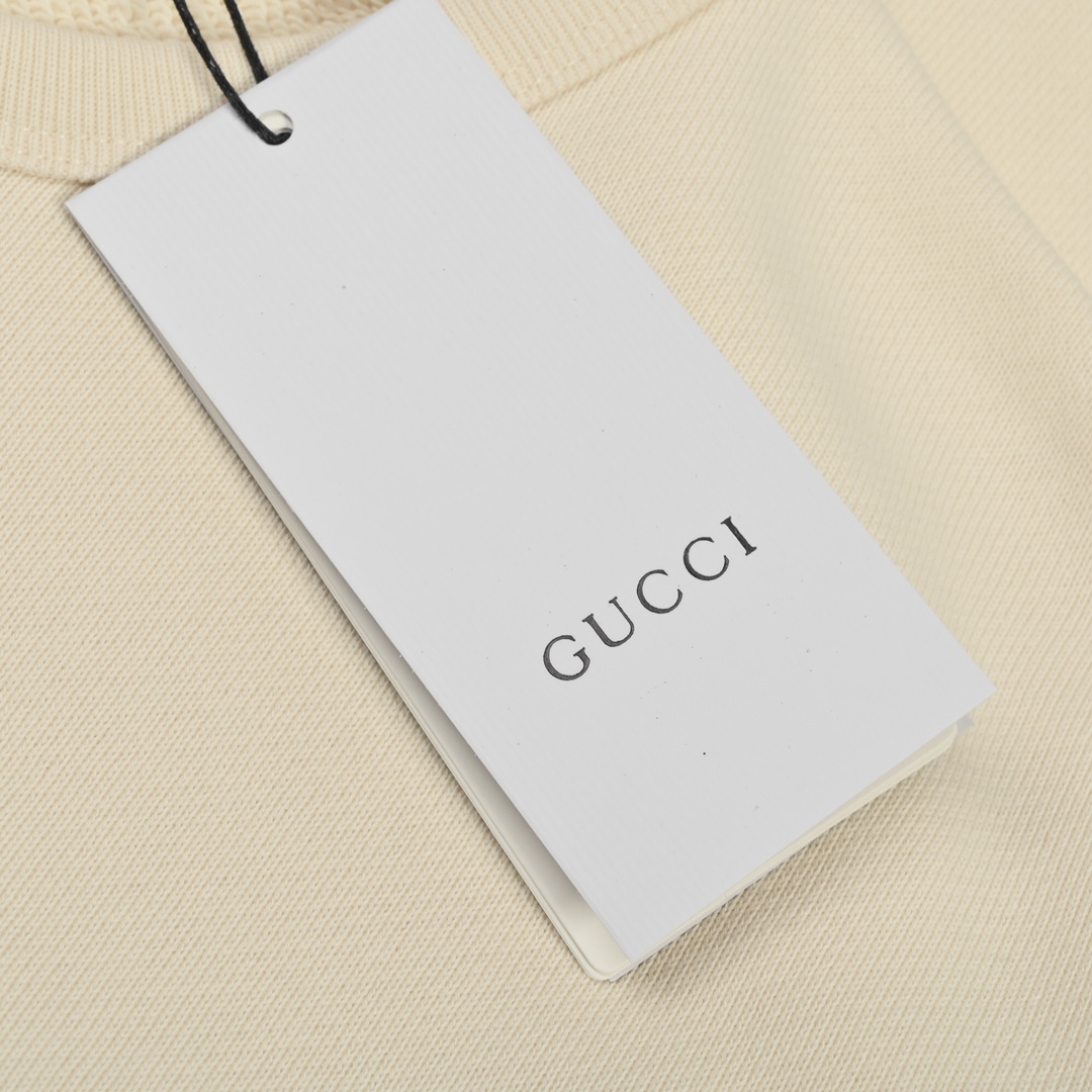 Gucci 经典做旧方块logo字母印花圆领卫衣