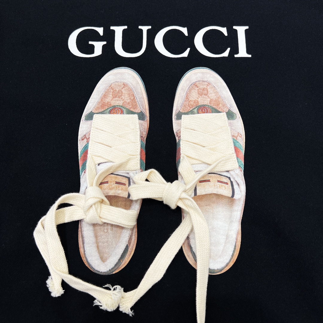 240 GUCCI/古驰 22FW 小脏鞋印花字母LOGO圆领卫衣