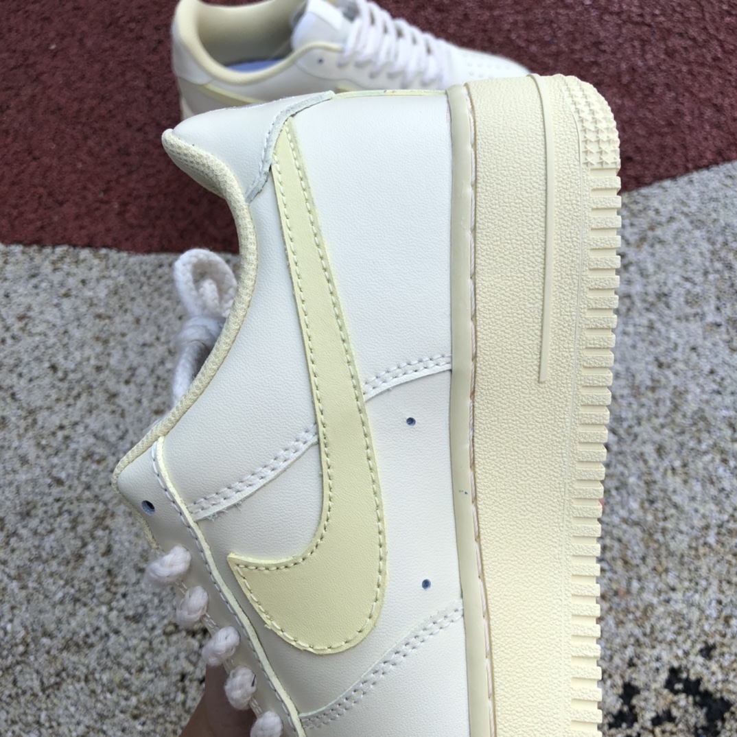 280  Nike耐克AIR FORCE 1 '07男子空军一号运动鞋秋季新款 cw2288-111