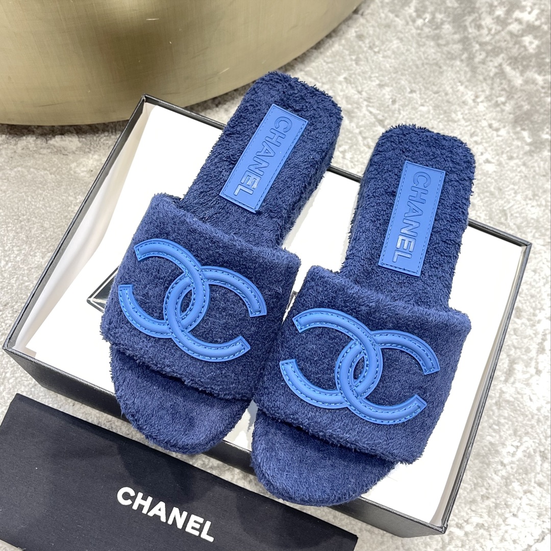 CHANEL воўнавыя тапаткі, рамбічная воўна, унутраная падкладка з воўны, гумавая супрацьслізготная падэшва, упакоўка ад бутіка