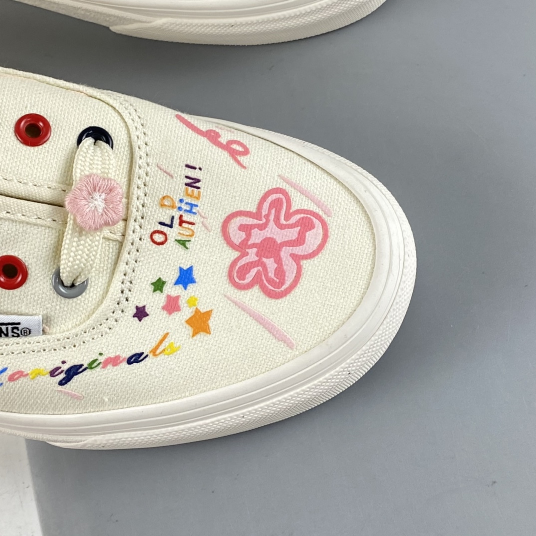 Vans Authentic new limited fresh graffiti embroidery white shoes VN0A4BV9676