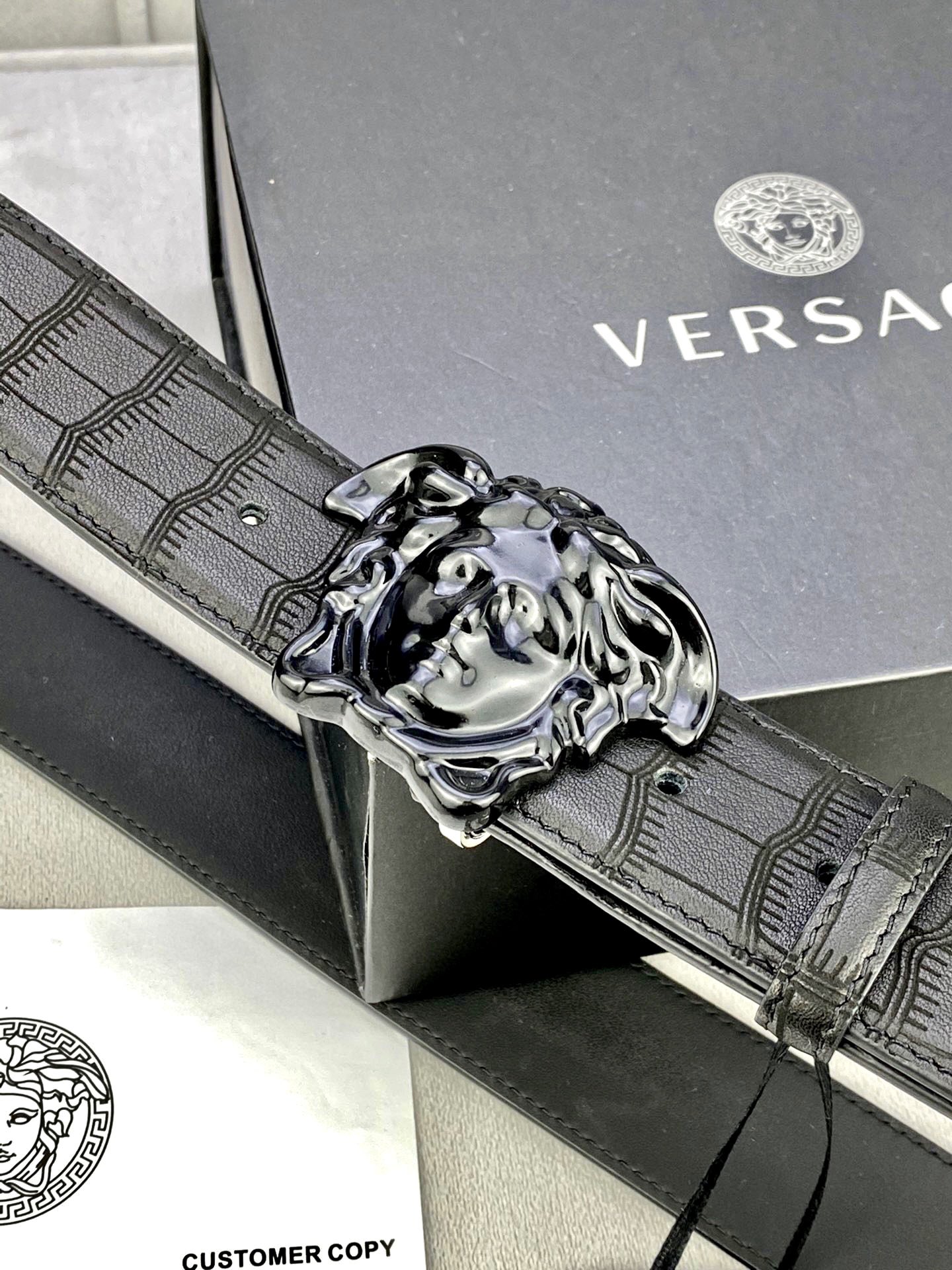 Elegant Deer Belt with Medusa Head-Button Adds Stylish Touch to Outfit - 图片 7