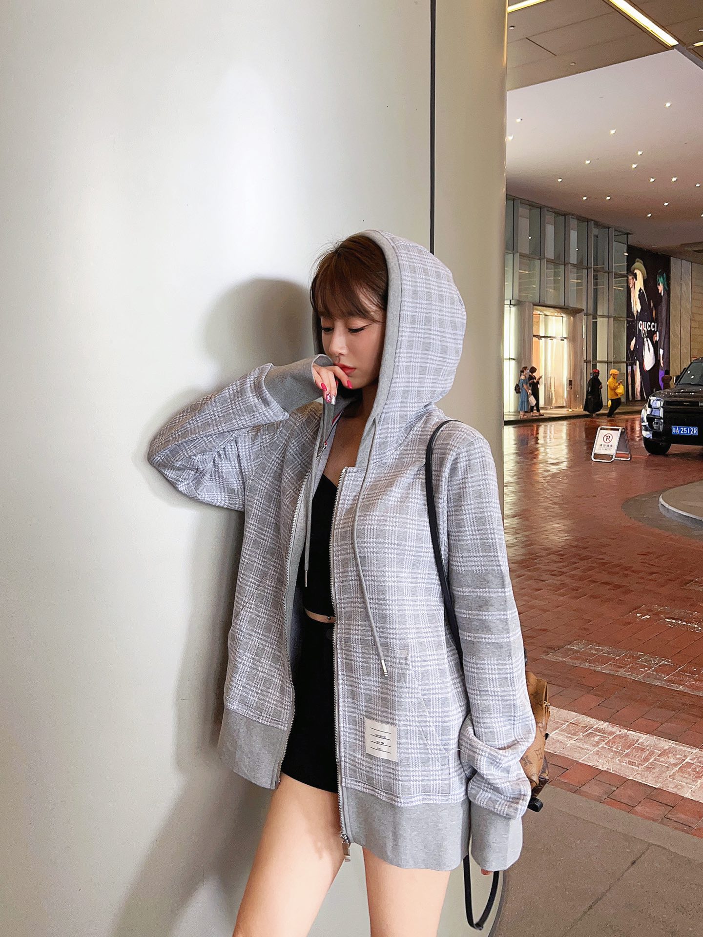 ThomBrowne/汤姆布朗 千鸟格提花条纹外套 上身效果#