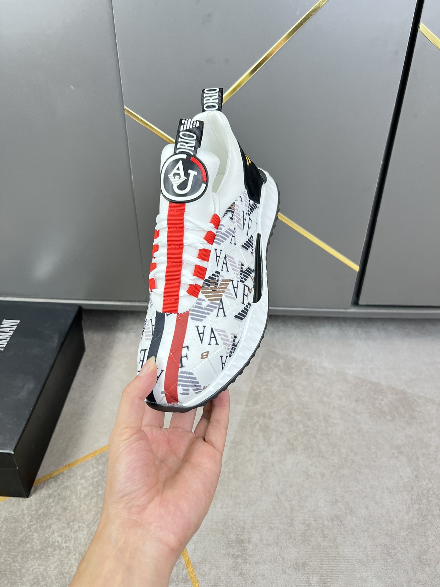 I5 ： Armani 阿玛尼 休闲鞋牛皮配原版布料手工制作,羊皮内里,橡胶防滑大底, 上脚舒适自然,休闲出行日常款两色可选,码38-44