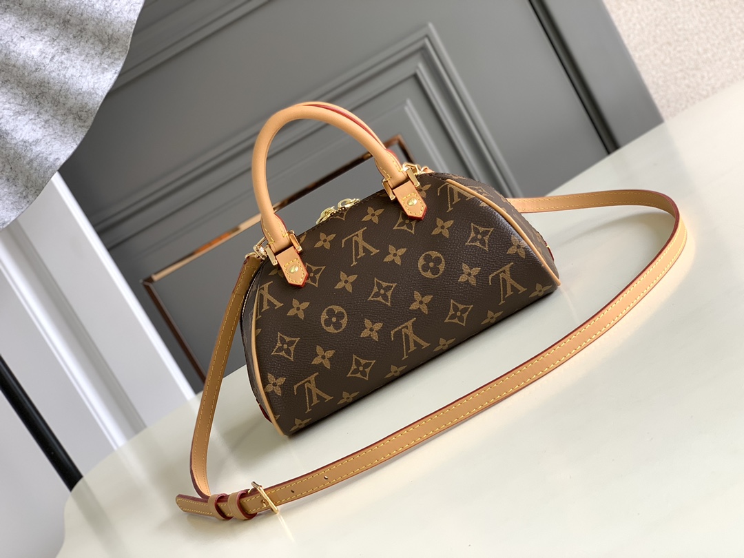 A super mini and adorable bag - Bag 3