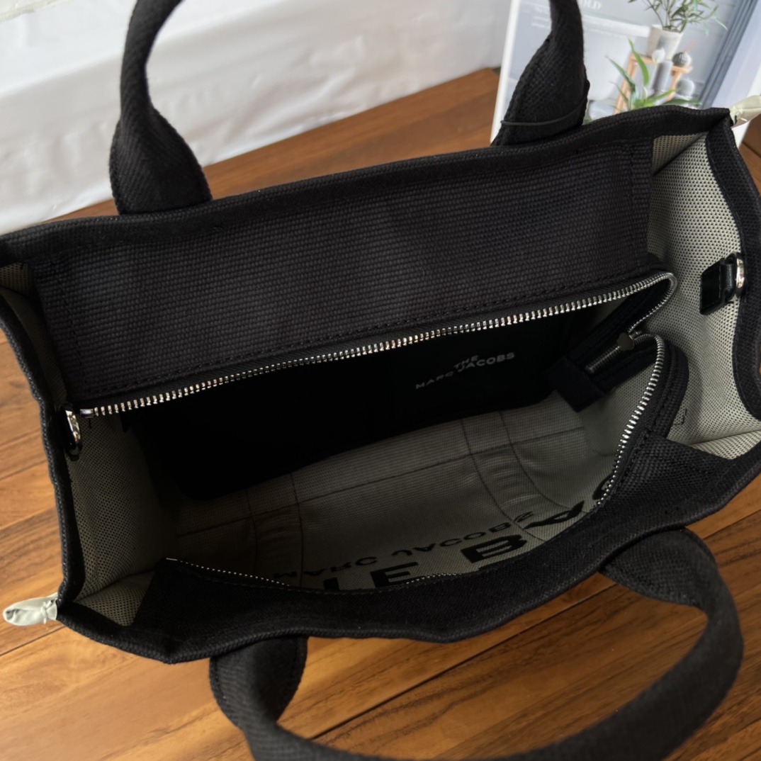 Marc Jacobs 小号 33cm
