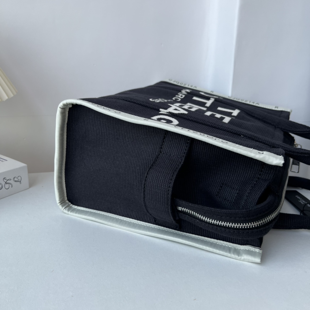 Marc Jacobs 小号 33cm