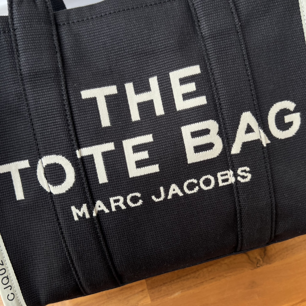 Marc Jacobs 小号 33cm