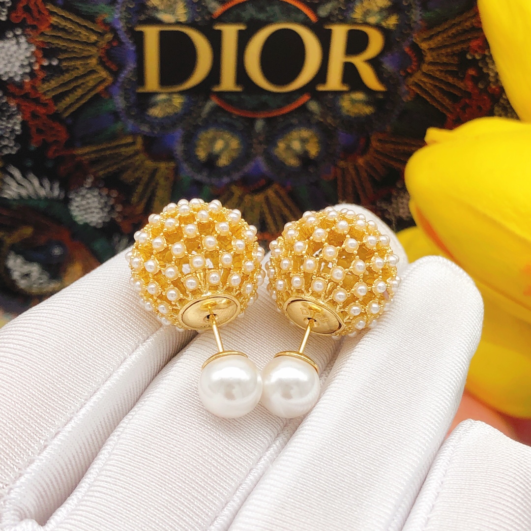 Number DED0179Dior's new models 💦 CD round tennis sized pearl hollow - Jewelry