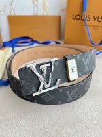 Louis Vuitton Ceintures Noir Hardware en argent Cuir de vache Givrée