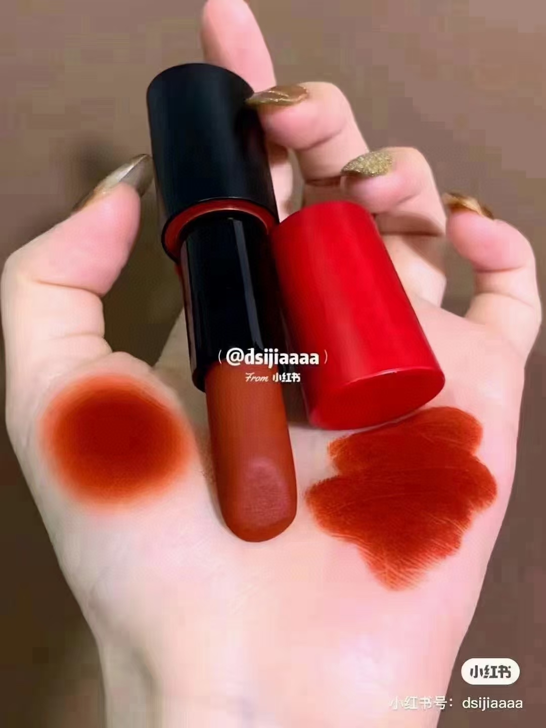 专柜版💰63包邮
质量改进新款爆款来了❗️❗️Armani阿玛尼秋季威尼斯哑光口红唇膏 405 红黑管新品❗️ 这个系列真的爱了 口红质地更好的涂抹连牙齿都显得那么白了