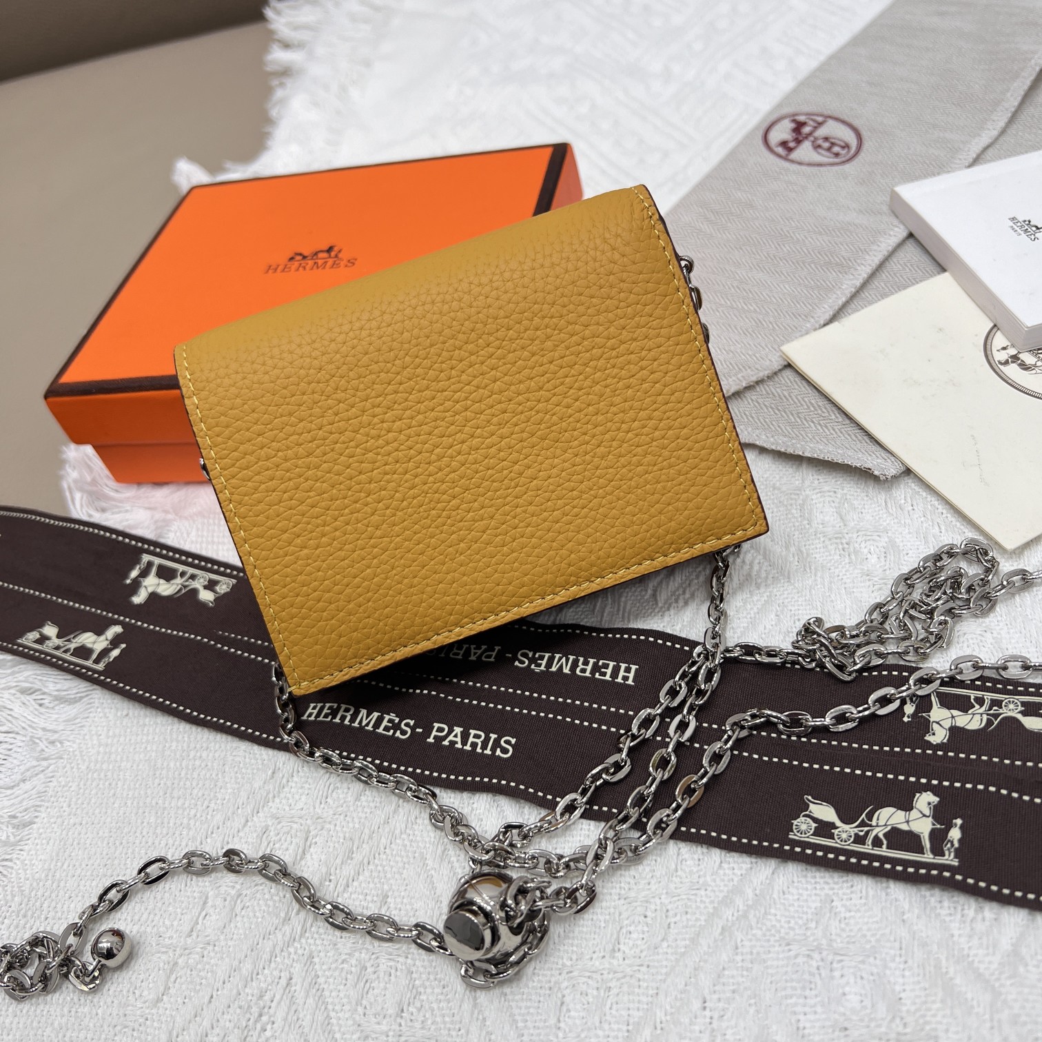 Hermes:链条包包p270 - 小巧高貴なデザイン