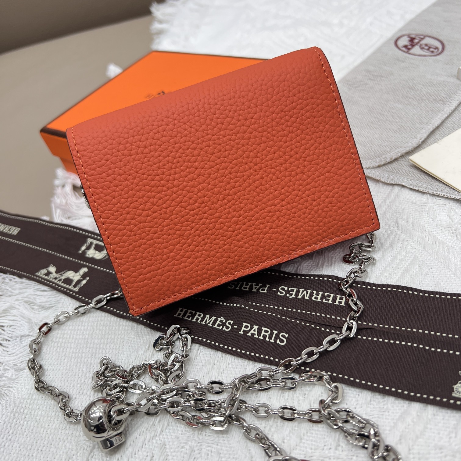 Hermes: 链条包包p270 - 高級感あふれるデザイン