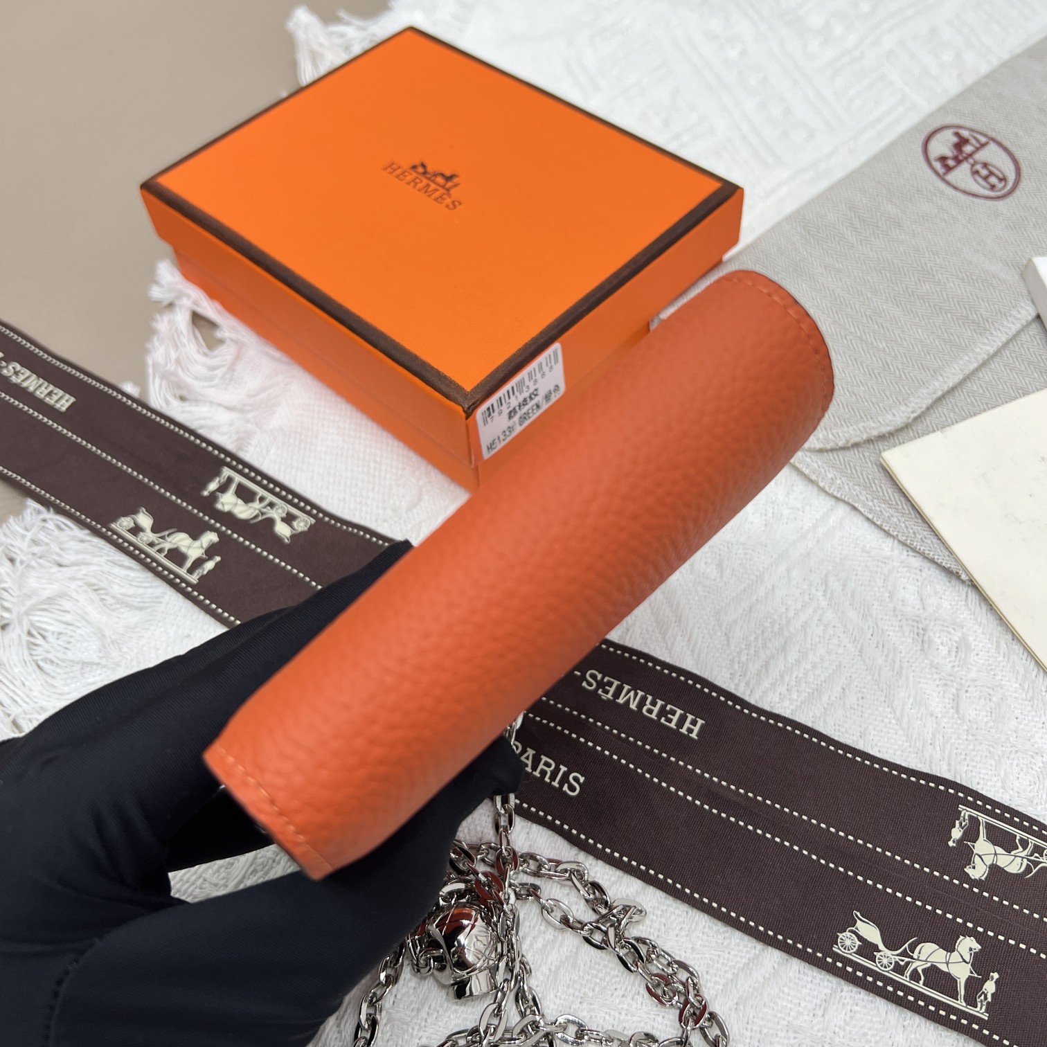 Hermes: 链条包包p270 - 高級感あふれるデザイン