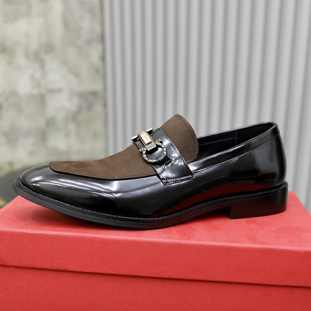 precio de fábrica: Marca: Ferragamo Ferragamo Tamaño: 38-44 (45 se puede personalizar) Grado: Contad