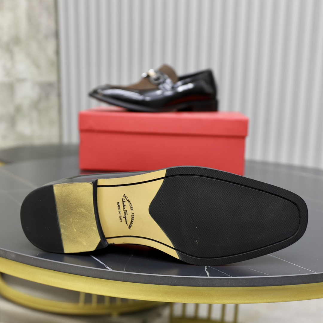 precio de fábrica: Marca: Ferragamo Ferragamo Tamaño: 38-44 (45 se puede personalizar) Grado: Contad