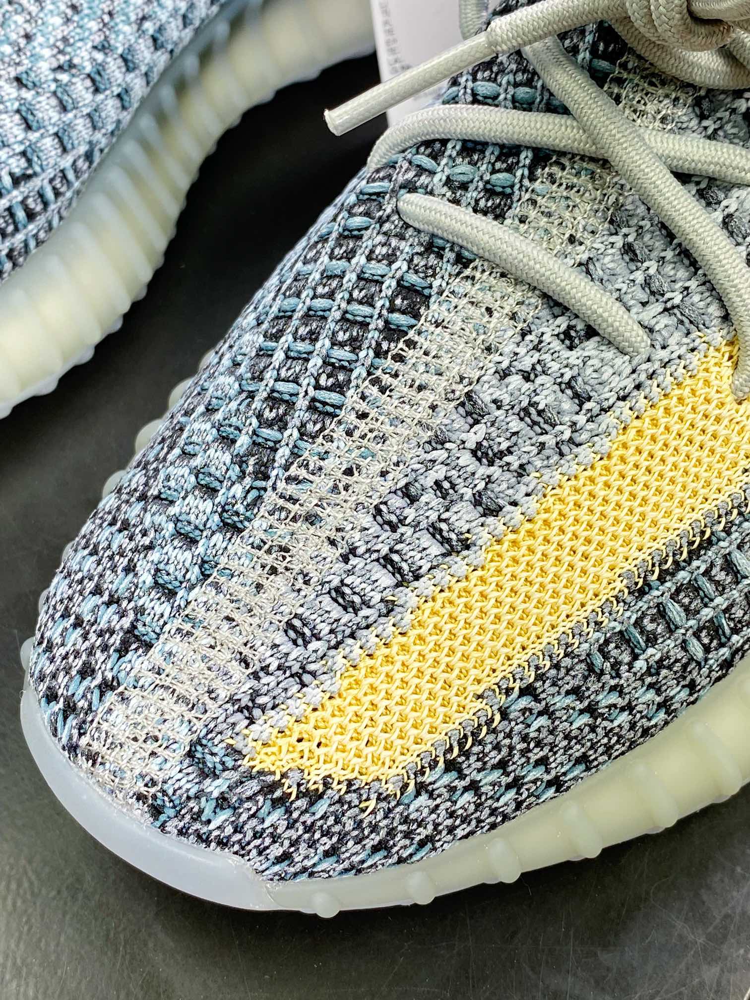 Kanye West x Yeezy Boost 350 V2 ”Pure Oat” all-match lightweight popcorn midsole casual sports jogging shoes GY7657