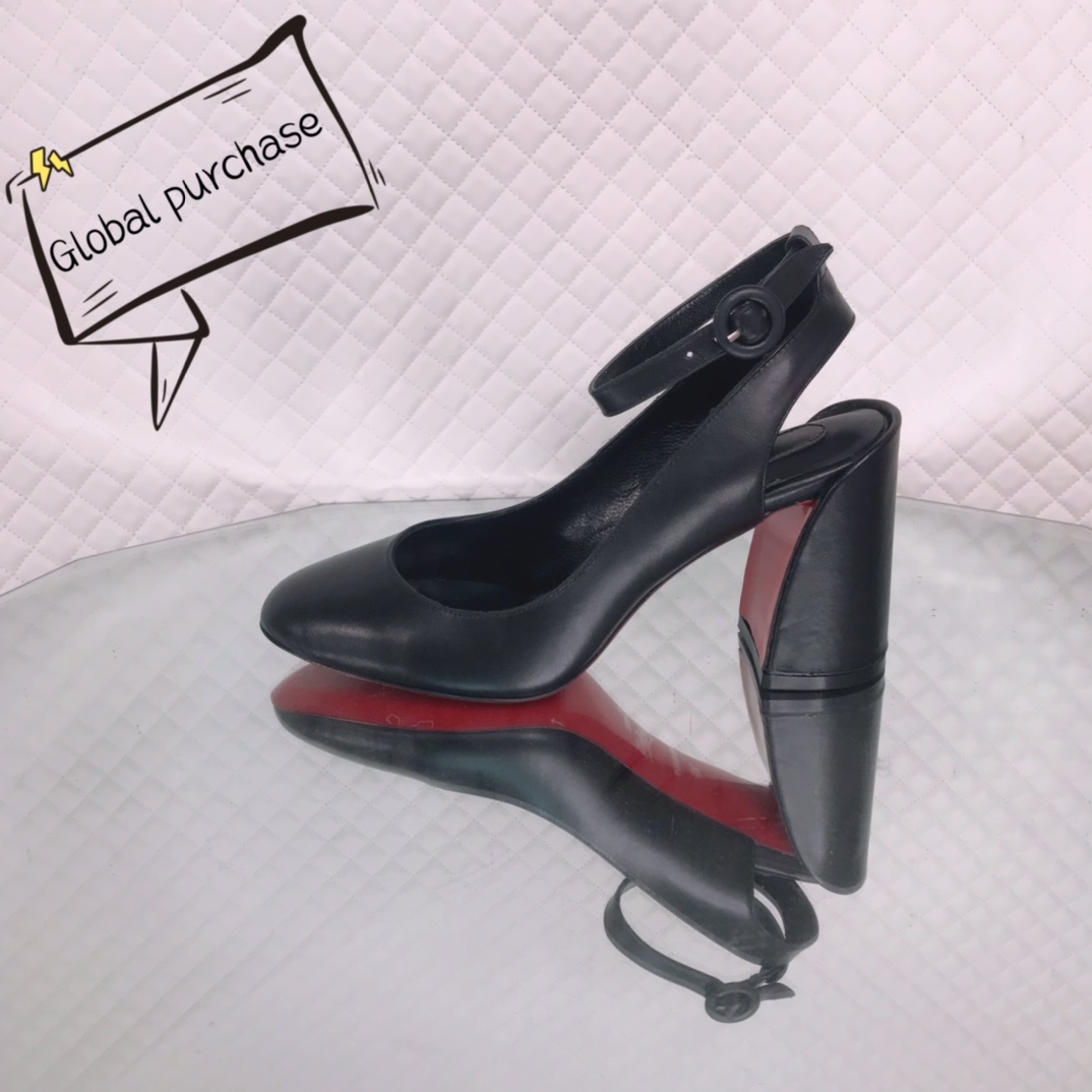 NO:337439,High-end customization Mary Jane retro classic series!  H8.5Cm size 35-42, genuine leather broadsole.-152 black cowhide, official website synchronization. Standard European code Reference:-152 Color:black Material:patent Lining:red goat leather Heel height:8.5Cm Sole:leather sole Size:EU 35-42 (US 4-11):,,christian louboutin,mary jane,cowhide,Leather soles19860909高端订制 玛丽珍复古精典款系列！ H8.5Cm尺码35-42码, 真皮大底.-152黑牛皮,官网同步. 标准欧码 Reference:-152 Color:black Material:patent Lining:red goat leather Heel heigh:8.5Cm Sole:leather sole Size:EU 35－42（US 4一11) :,,christian louboutin,mary jane,cowhide,Leather soles,Women's Shoes