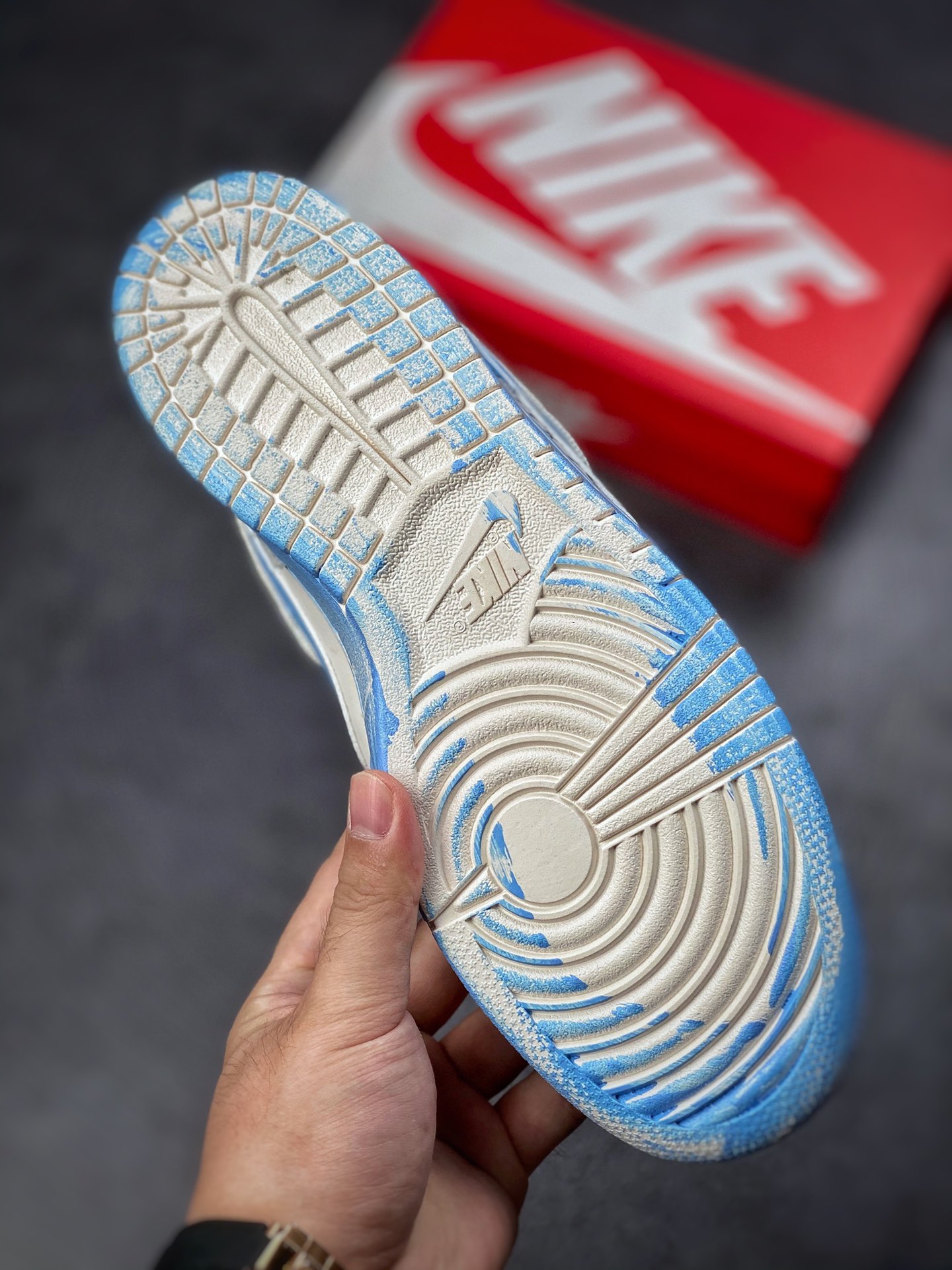 190 Nike SB Dunk Low 解构抽绳低帮 性价比天花板 尝鲜先行版 原装头层材料 独家版型蒸餾加工 帶來的是更好的视觉和脚感体验 官方货号：DD1503 109 Size：35.5 36 36.5 37.5 38 38.5 39 40 40.5 41 42 42.5 43 44 44.5 45 编码#GJ081417
