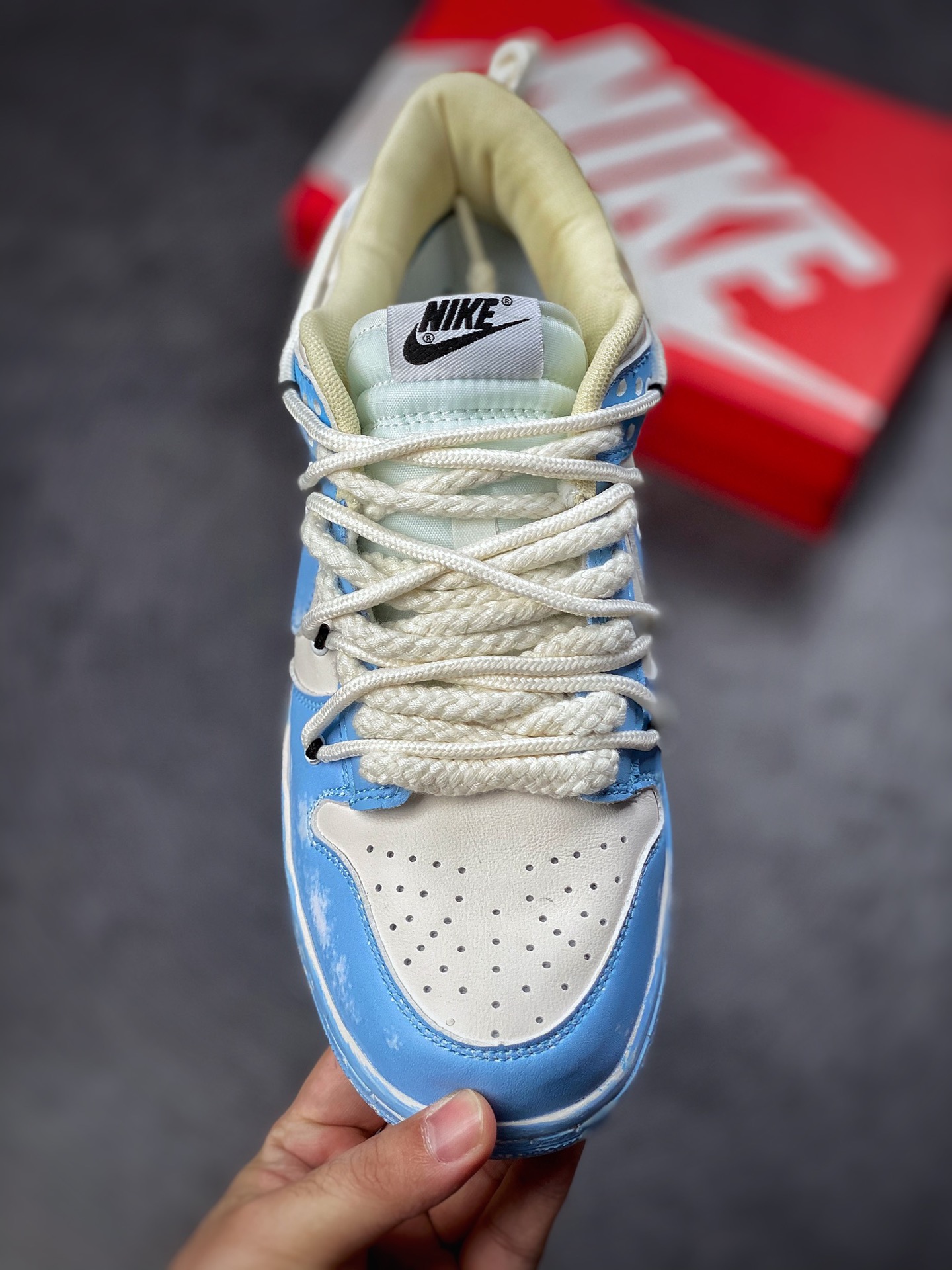 190 Nike SB Dunk Low 解构抽绳低帮 性价比天花板 尝鲜先行版 原装头层材料 独家版型蒸餾加工 帶來的是更好的视觉和脚感体验 官方货号：DD1503 109 Size：35.5 36 36.5 37.5 38 38.5 39 40 40.5 41 42 42.5 43 44 44.5 45 编码#GJ081417