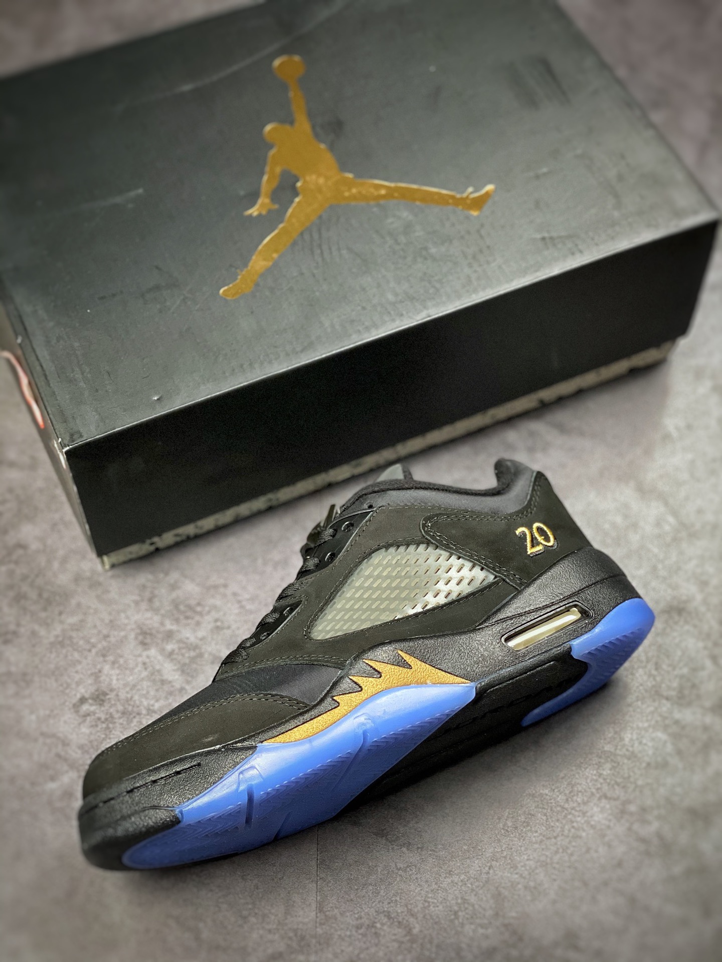 260 Air Jordan 5 Retro Low 毕业典礼  DJ1094-001