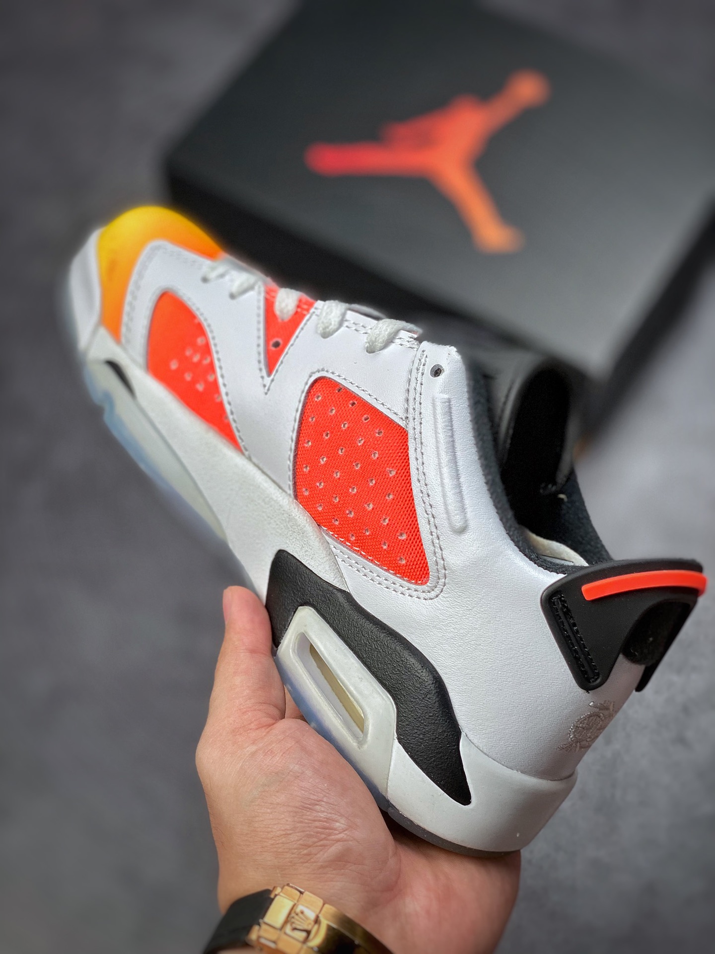 Air Jordan 6 Retro Low SE CNY虎年限定 DC1048-110 Air Jordan 6 Retro Low SE CNY虎年限定 DC1048-110
