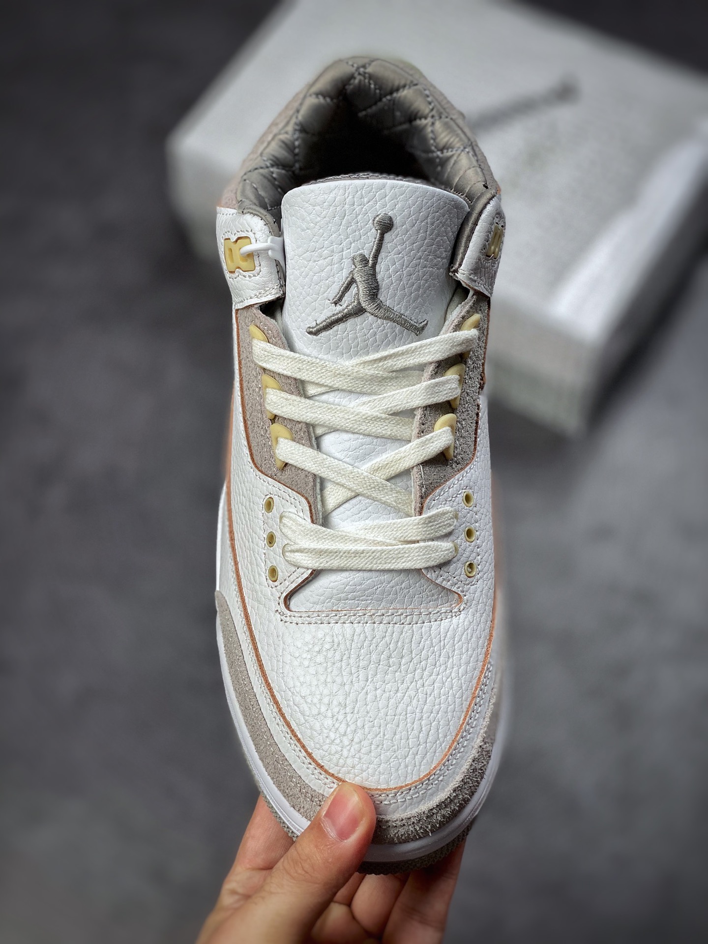 Air Jordan 3 Retro SE 联名白紫灰 DH3434-110