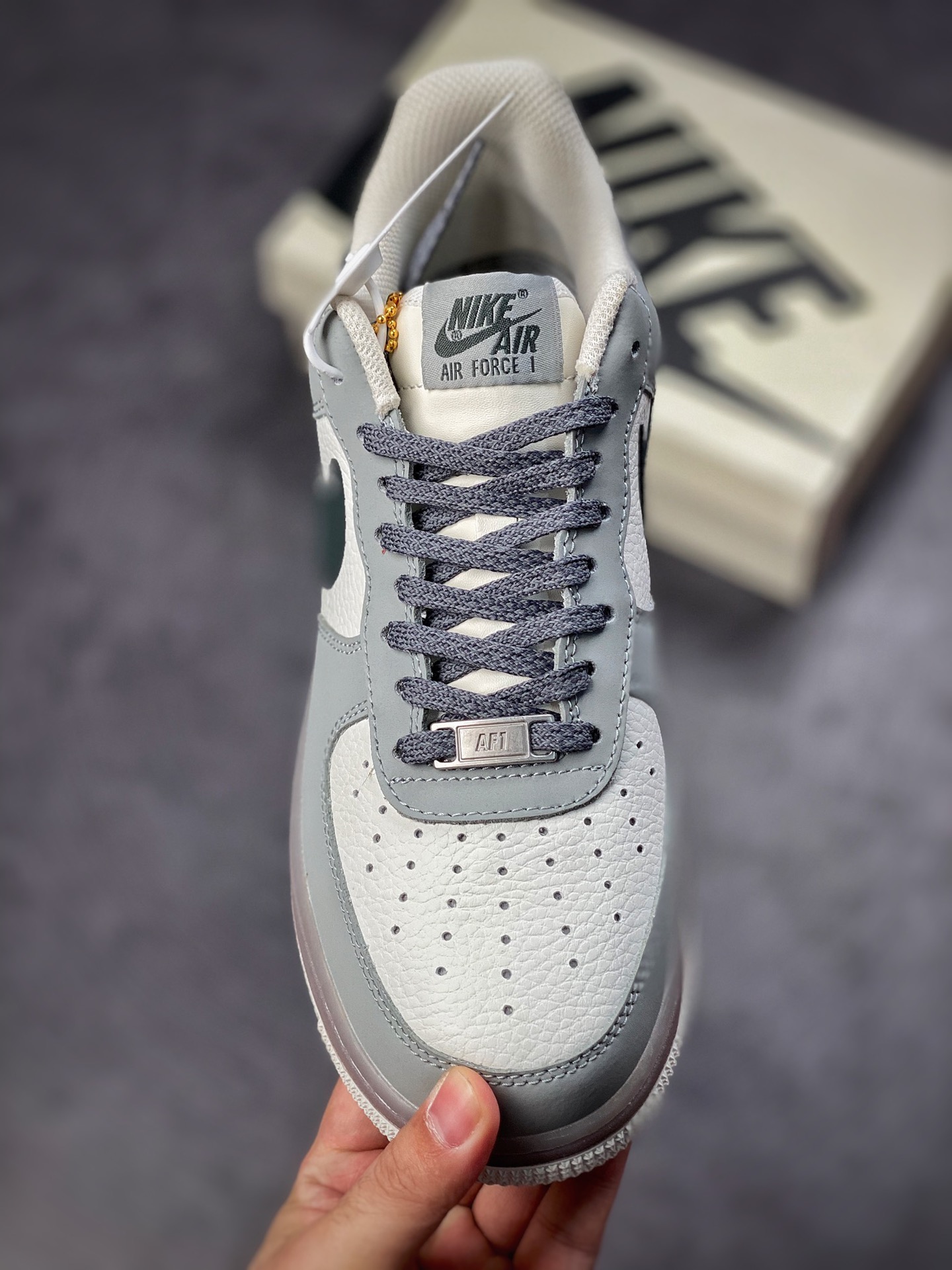 Nike Air Force 1 Low 07 x Reigning Champ 新卫冕冠军联名 CW1888-608 Nike Air Force 1 Low 07 x Reigning Champ 新卫冕冠军联名 CW1888-608