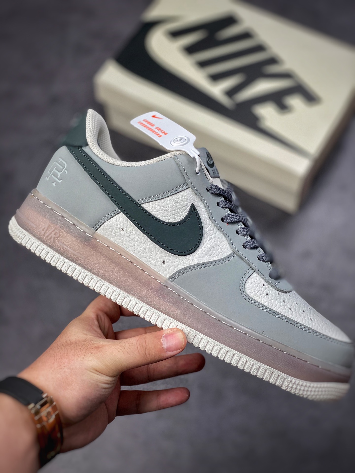 Nike Air Force 1 Low 07 x Reigning Champ 新卫冕冠军联名 CW1888-608 Nike Air Force 1 Low 07 x Reigning Champ 新卫冕冠军联名 CW1888-608