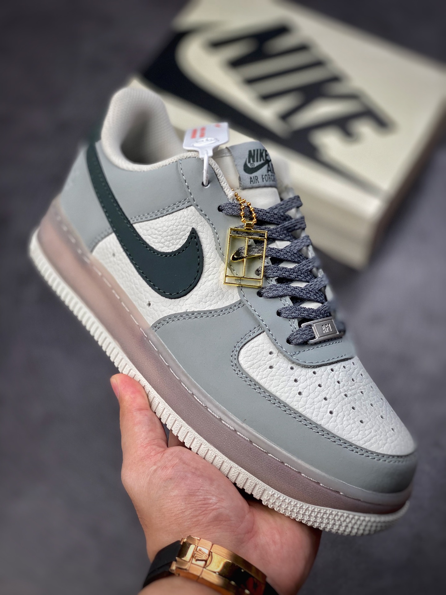 Nike Air Force 1 Low 07 x Reigning Champ 新卫冕冠军联名 CW1888-608 Nike Air Force 1 Low 07 x Reigning Champ 新卫冕冠军联名 CW1888-608