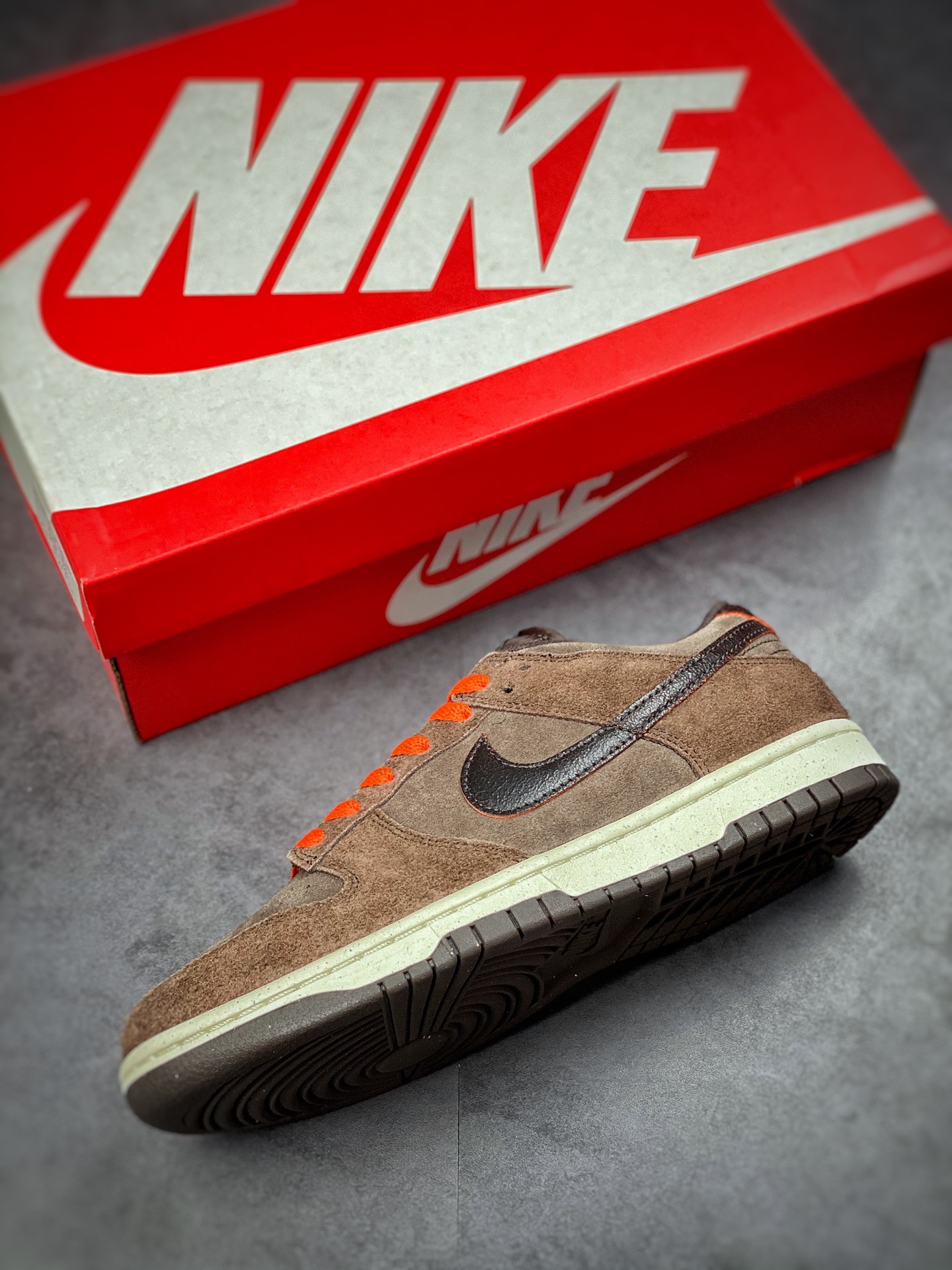 Nike SB Dunk Low ”Baroque Brown” 巴洛克棕 DQ8801-200 Nike SB Dunk Low ”Baroque Brown” 巴洛克棕 DQ8801-200