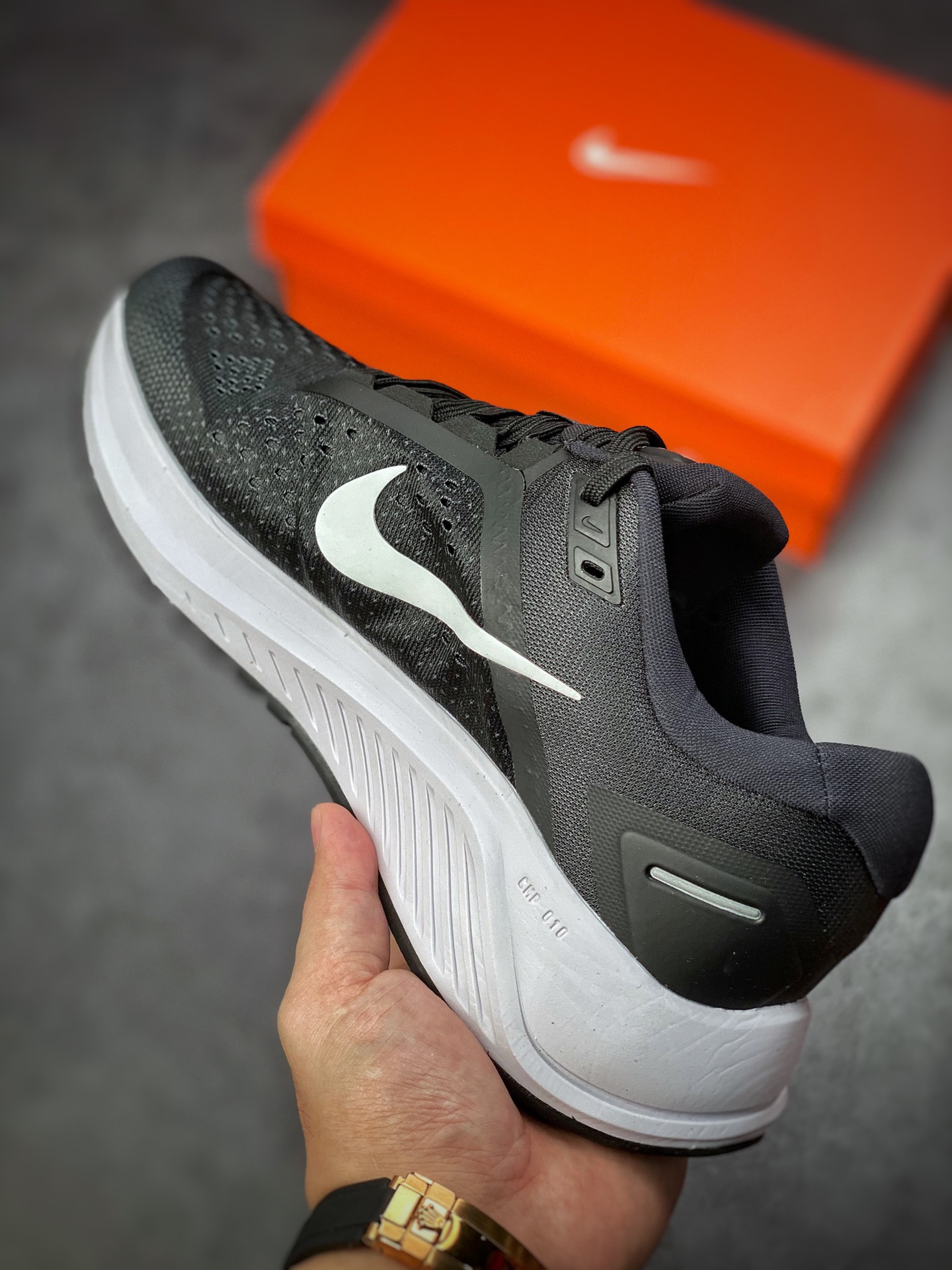 Nike Air Zoom Structure 登月 23代 网面透气跑鞋 CZ6720-010 Nike Air Zoom Structure 登月 23代 网面透气跑鞋 CZ6720-010