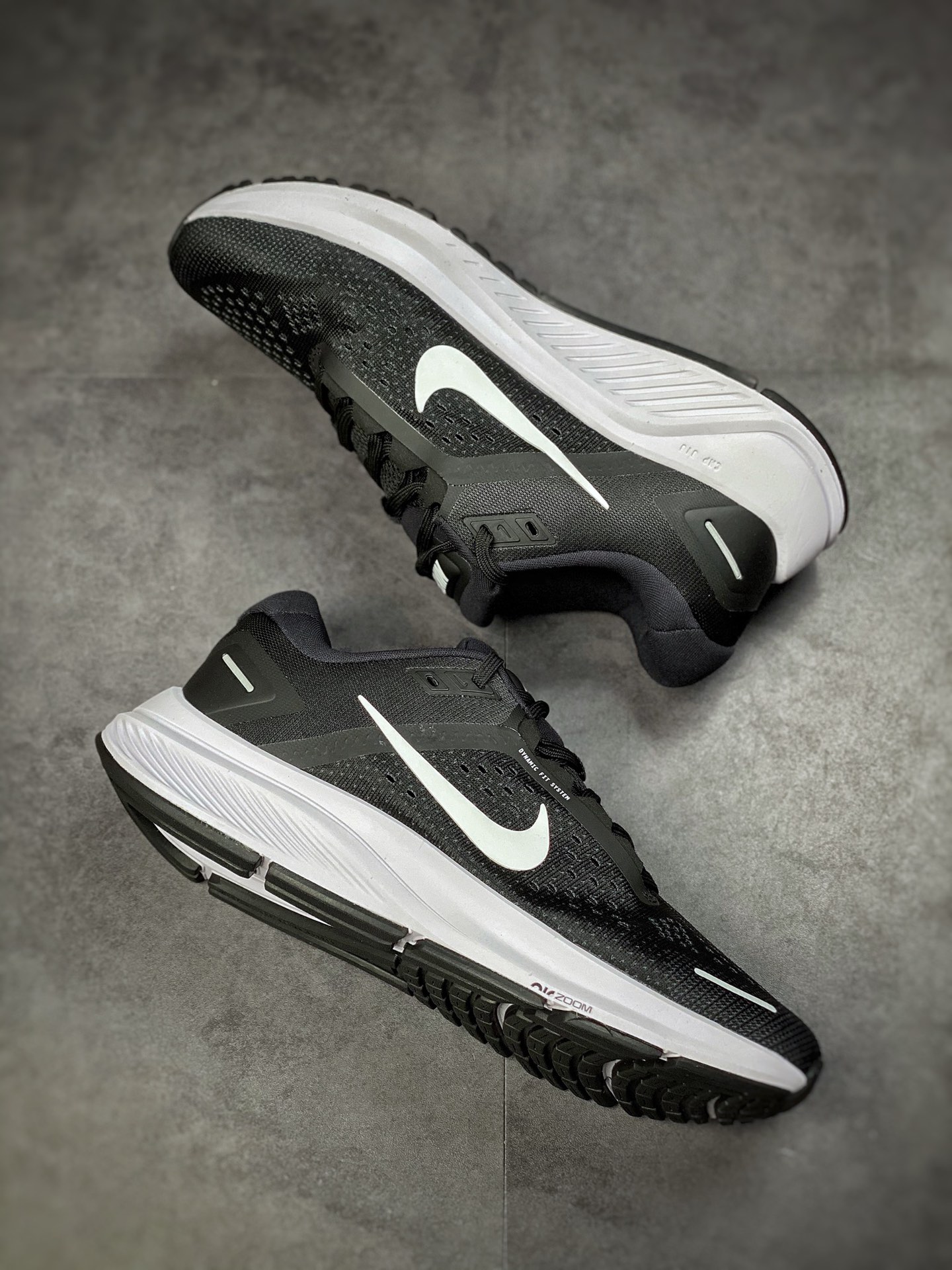 Nike Air Zoom Structure 登月 23代 网面透气跑鞋 CZ6720-010 Nike Air Zoom Structure 登月 23代 网面透气跑鞋 CZ6720-010