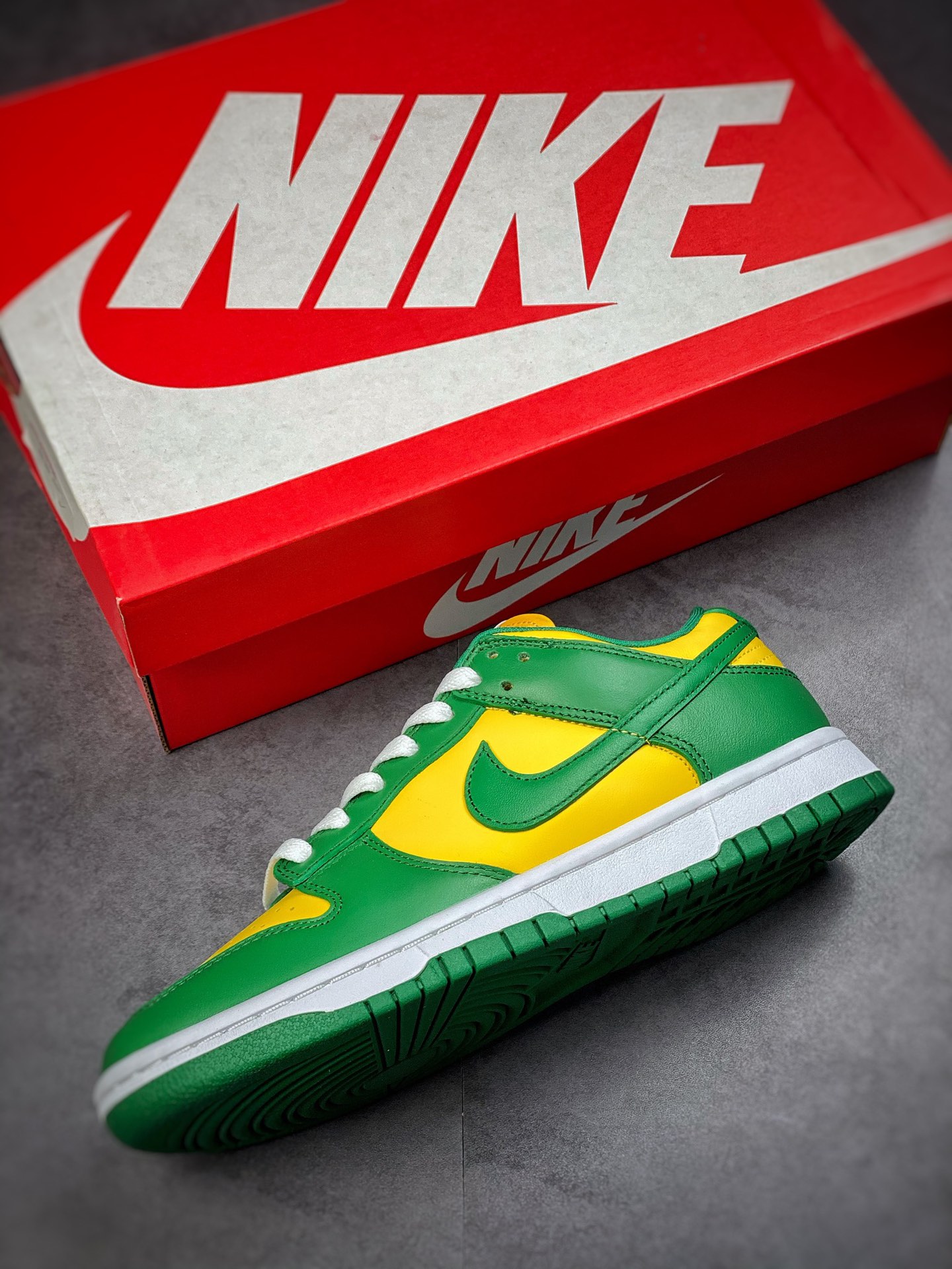 Nike SB Dunk Low ”Brazil” 巴西风情 CU1727-700 Nike SB Dunk Low ”Brazil” 巴西风情 CU1727-700
