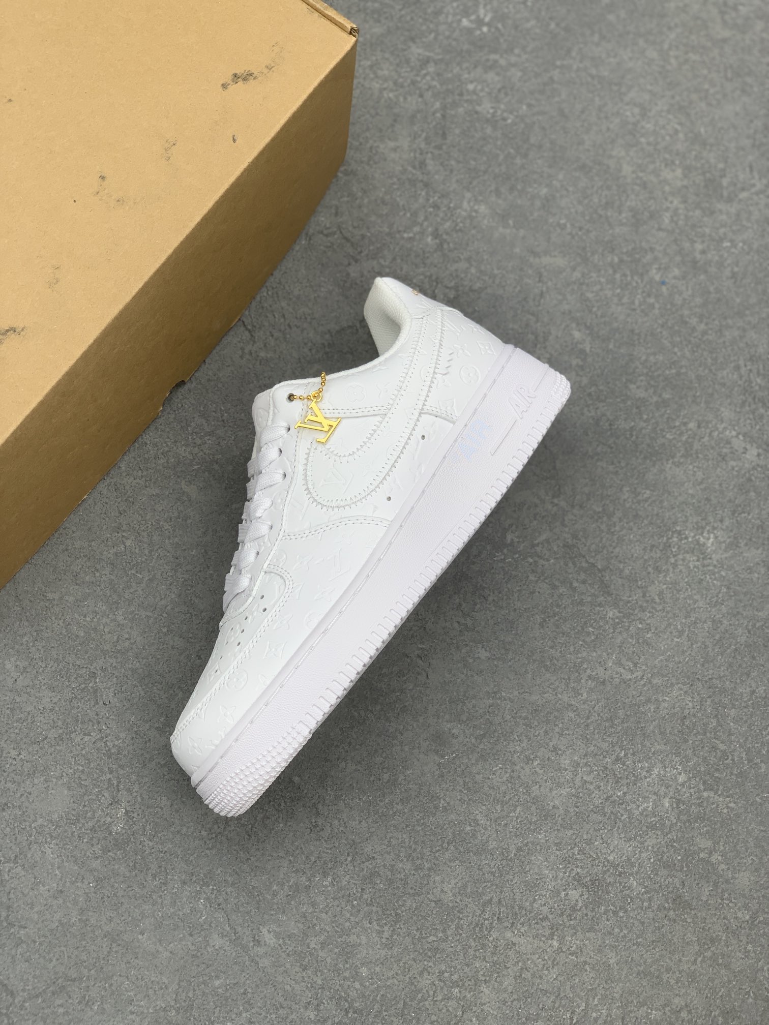 LV x Nike Air Force 1 Low White Leather Sneakers - Limited Edition 8 i1660542922 1086 6