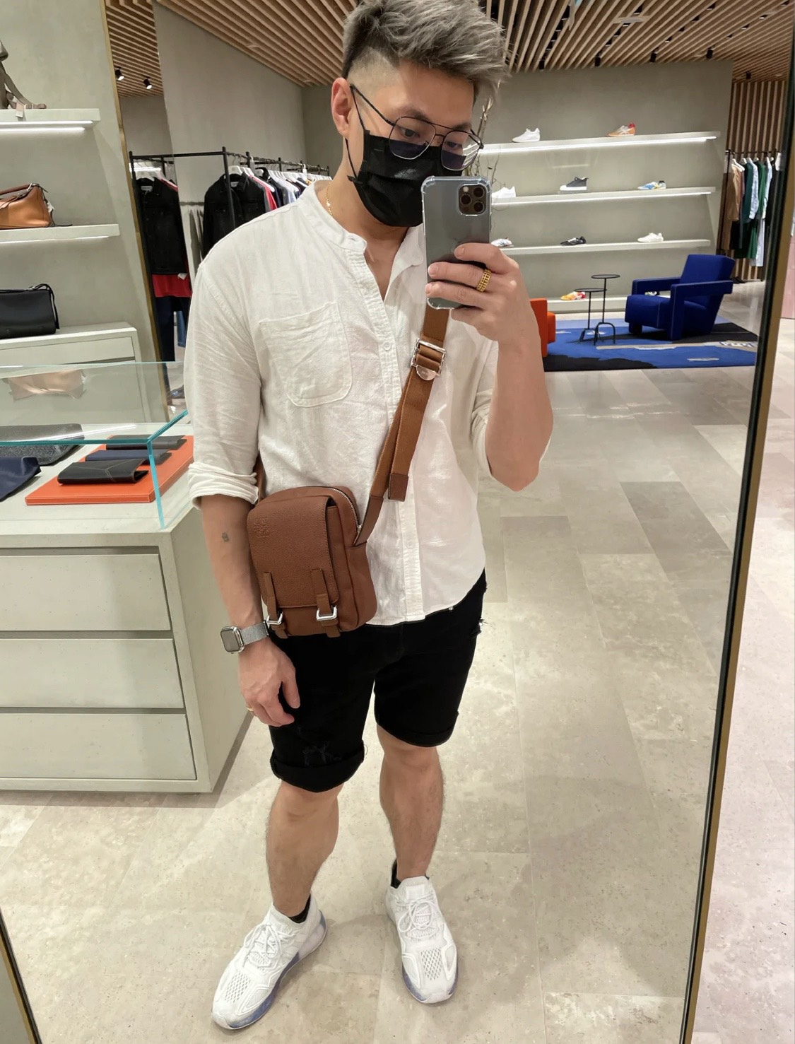 Loewe超小号Military Crossbody军用斜挎包 B553P59X01棕色