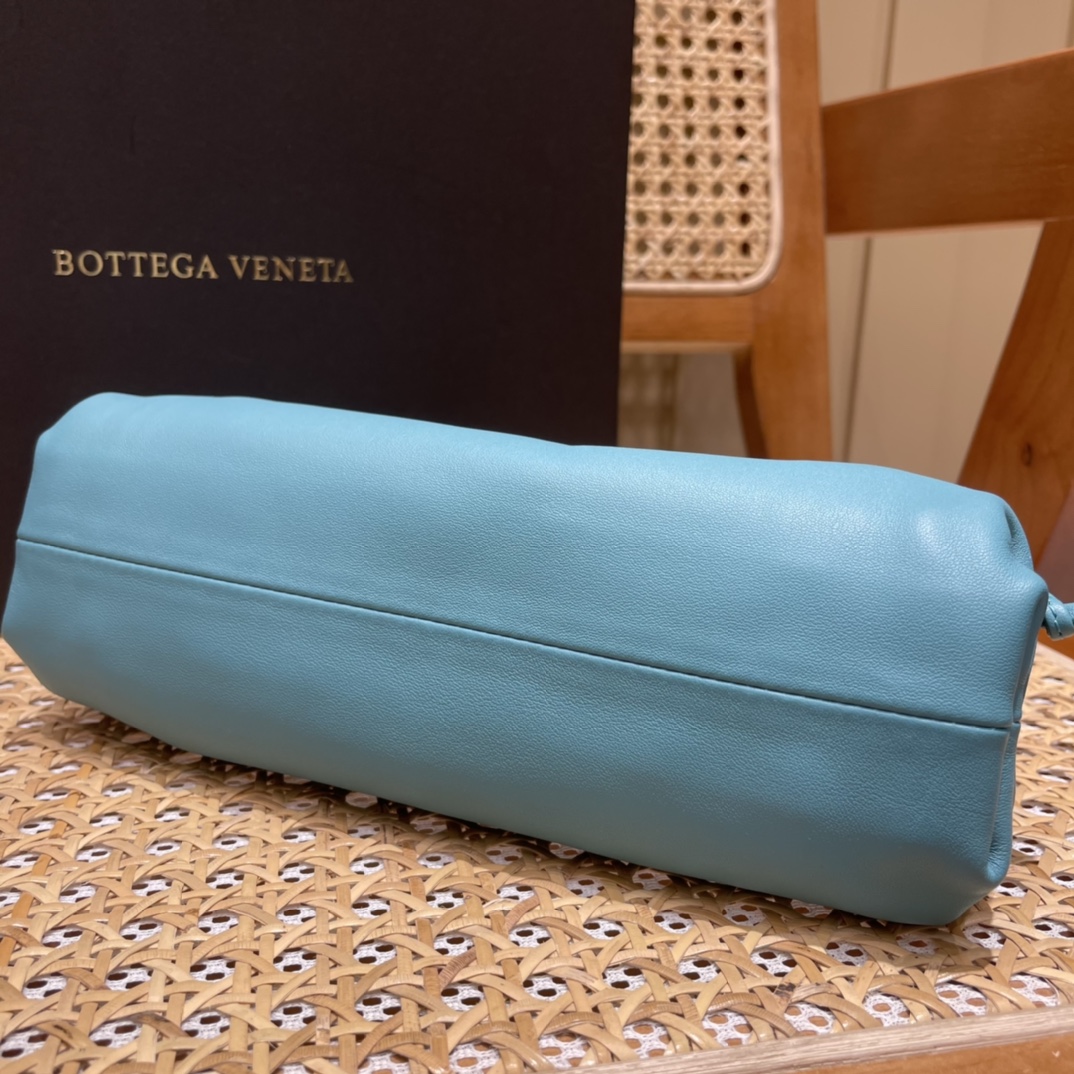 Bottega Veneta ๐๐๐ ๐๐๐๐ ๐๐๐๐พ๐ 22CM ไบๆตๅ
585852ๆฒน็ป่