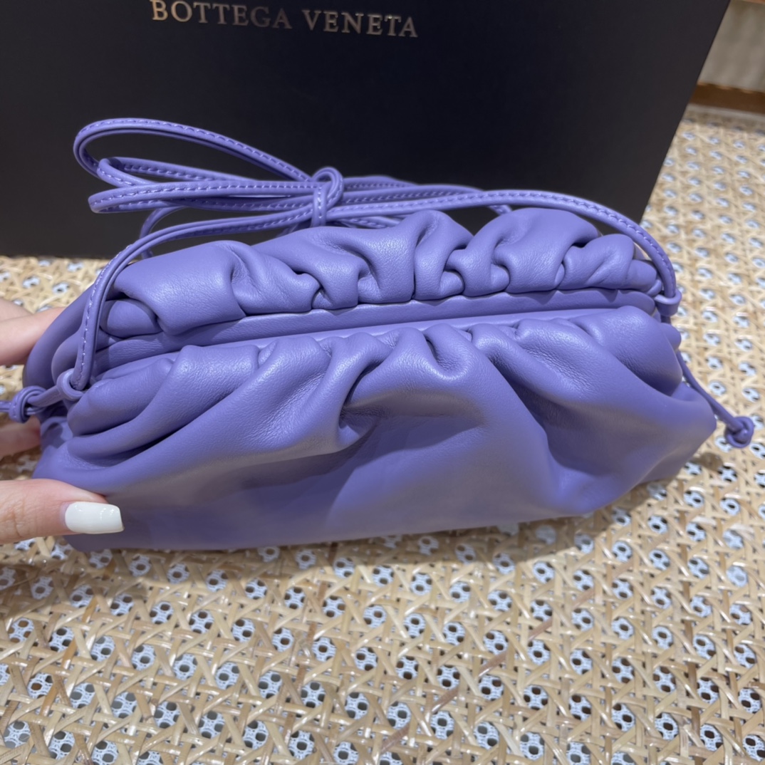 Bottega Veneta ๐๐๐ ๐๐๐๐ ๐๐๐๐พ๐ 22CM ไบๆตๅ
585852่ฐ่กฃ่็ดซ