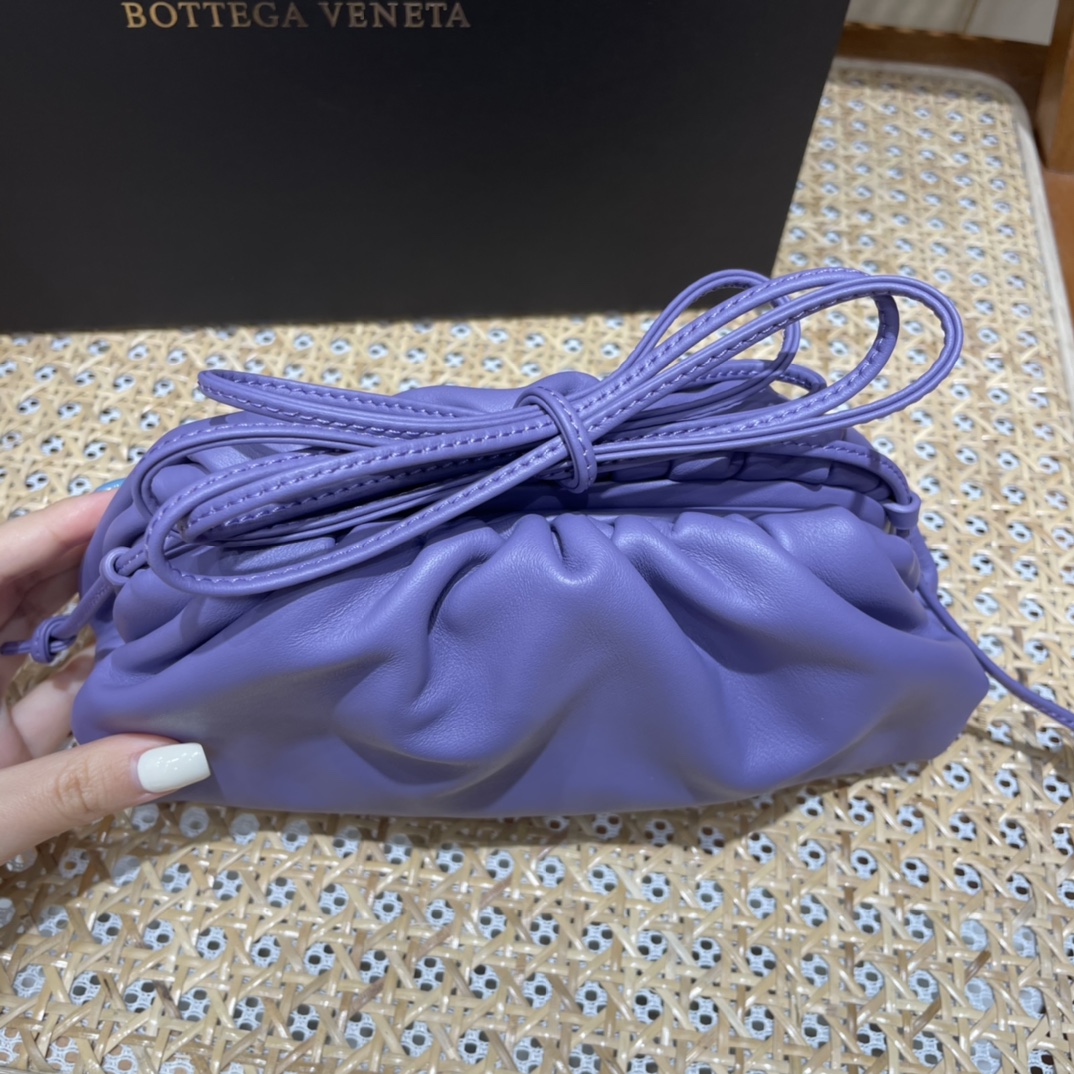 Bottega Veneta ๐๐๐ ๐๐๐๐ ๐๐๐๐พ๐ 22CM ไบๆตๅ
585852่ฐ่กฃ่็ดซ