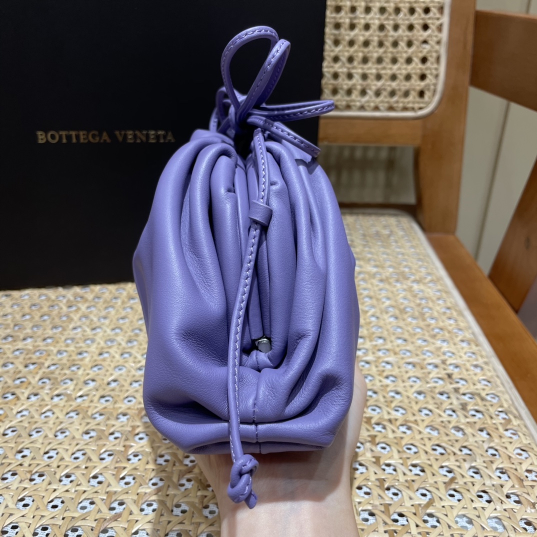 Bottega Veneta ๐๐๐ ๐๐๐๐ ๐๐๐๐พ๐ 22CM ไบๆตๅ
585852่ฐ่กฃ่็ดซ