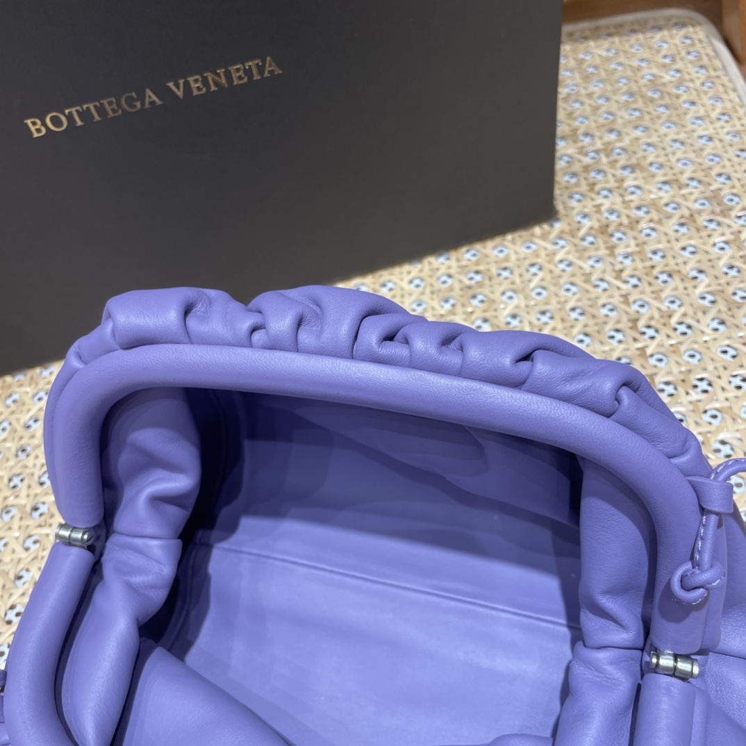 Bottega Veneta ๐๐๐ ๐๐๐๐ ๐๐๐๐พ๐ 22CM ไบๆตๅ
585852่ฐ่กฃ่็ดซ