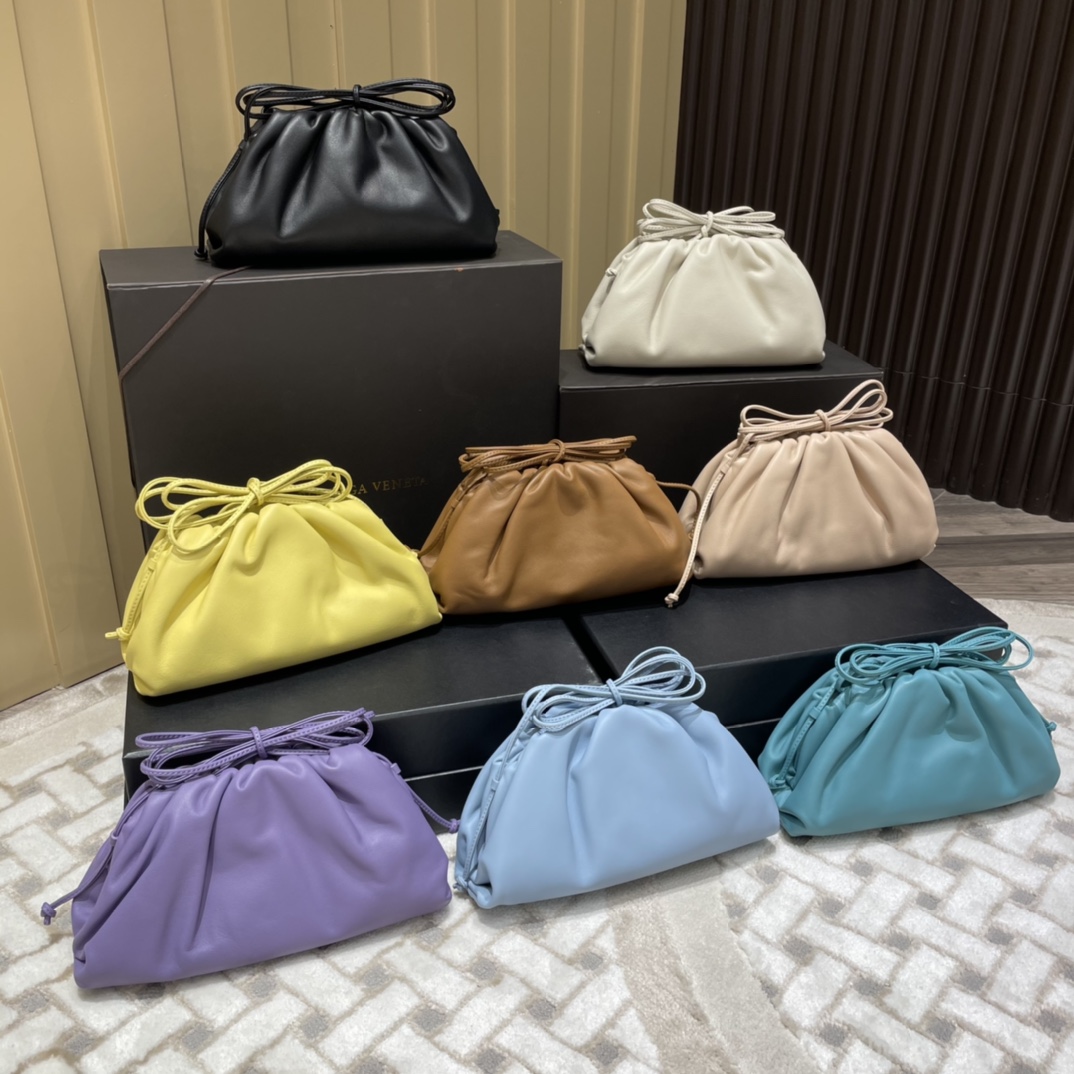 Bottega Veneta ๐๐๐ ๐๐๐๐ ๐๐๐๐พ๐ 22CM ไบๆตๅ
585852้ป่ฒ