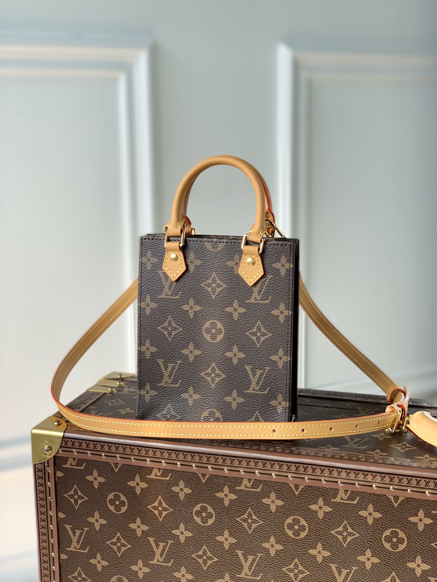 Louis Vuitton LV Sac Plat Bags Handbags Monogram Canvas M81259