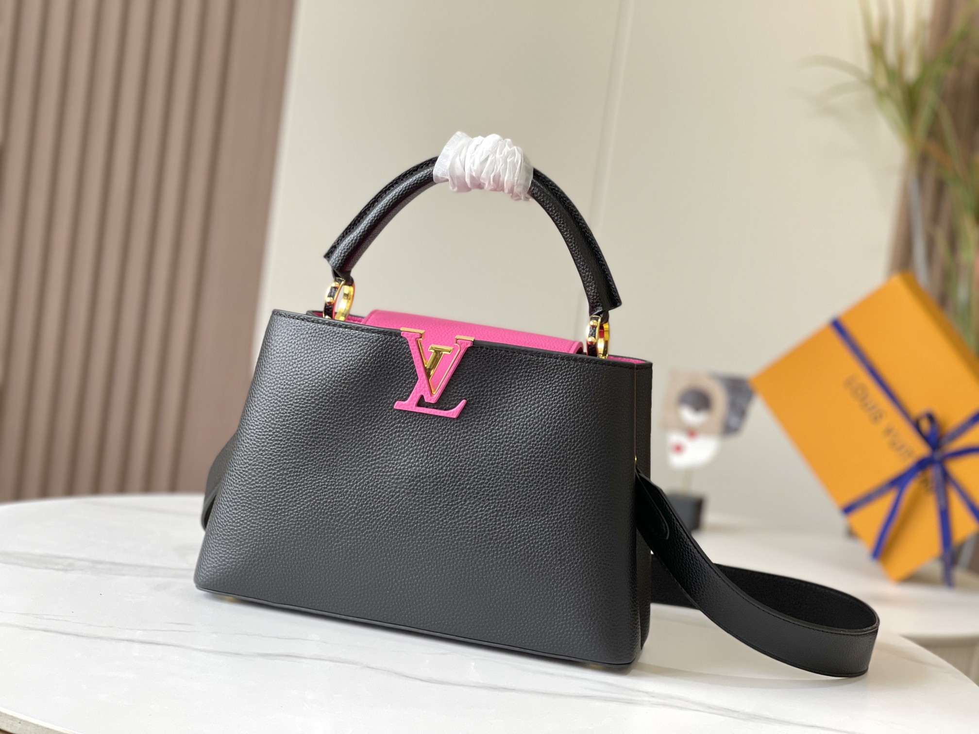 Louis Vuitton LV Capucines Bags Handbags Black Calfskin Cowhide M59883