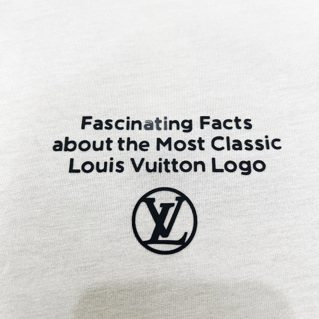 170 Louis Vutton路易威登 22SS V小标logo标语情侣款短袖TEE