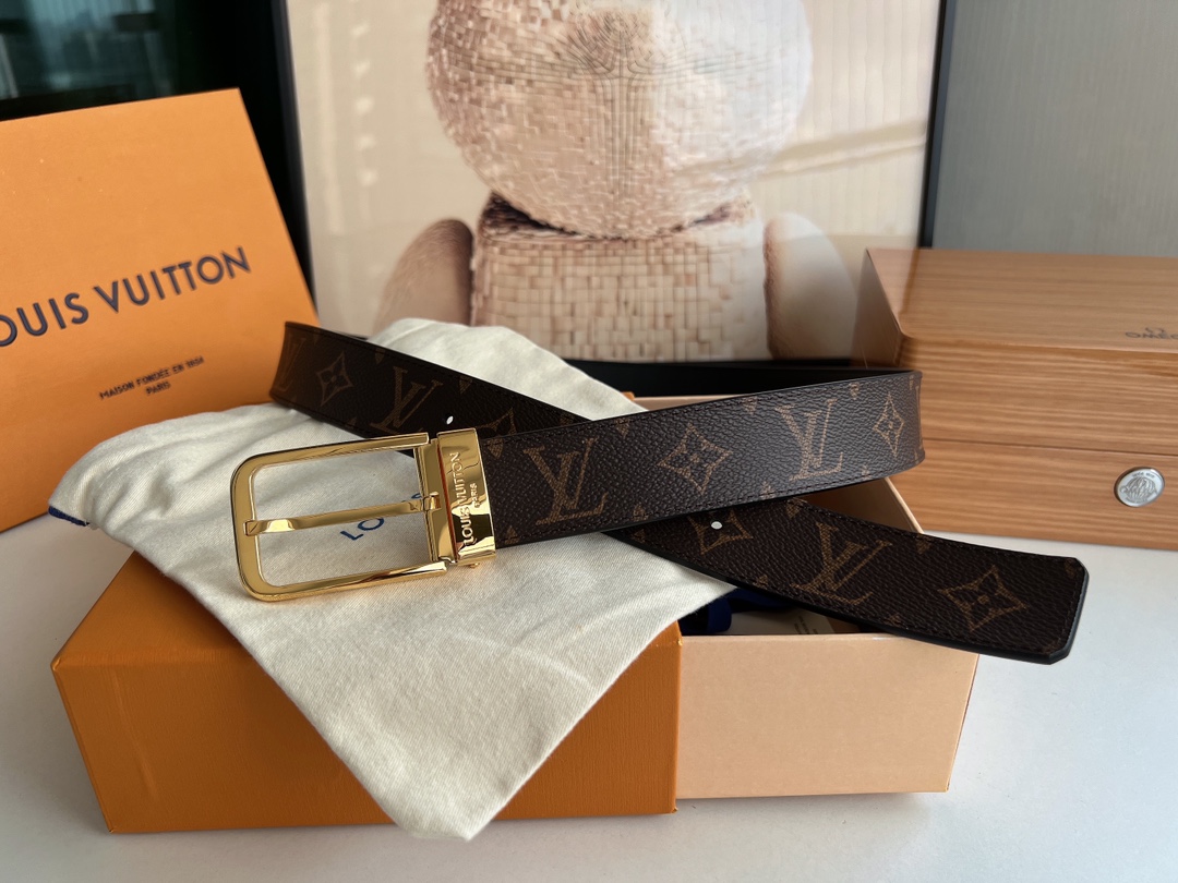 LV/路易威登   老花仔料的针式腰带