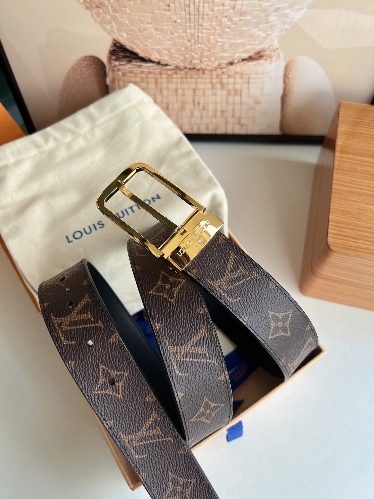 LV/路易威登   老花仔料的针式腰带