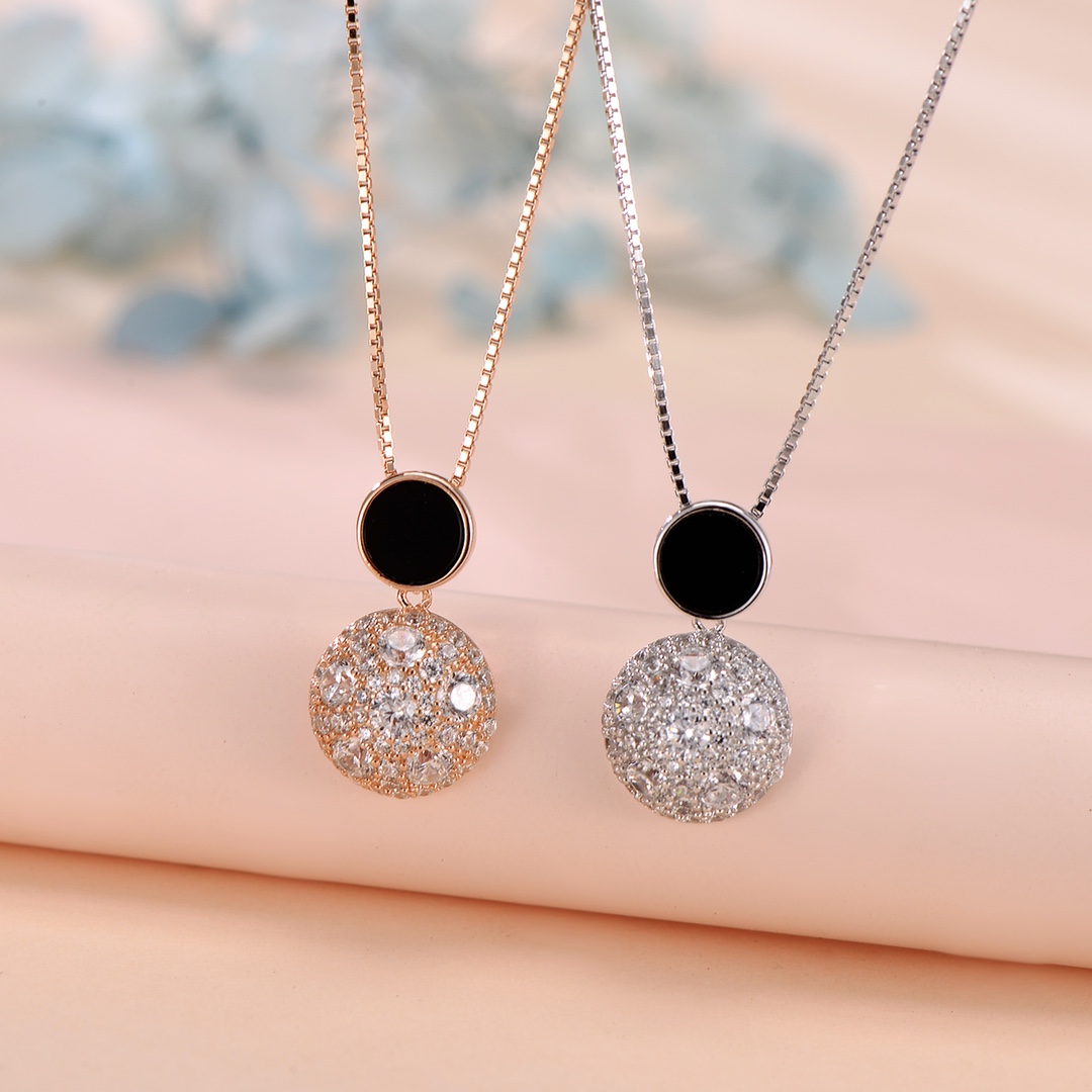 High Polish Silver Necklace Gentle Party Gold